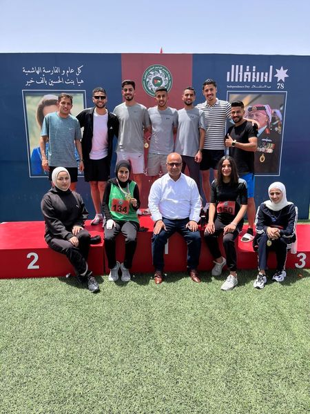 مشاركة طلاب كلية التربية البدنية وعلوم الرياضة في النسخة الثالثة من سباق رابطة اللاعبين الأردنيين الدوليين الثقافية