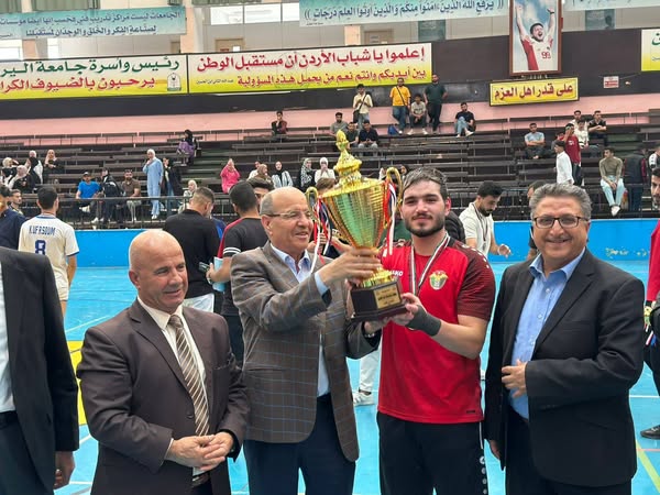 كلية التربية البدنية وعلوم الرياضة تحصد لقب بطولة خماسي كرة القدم في جامعة اليرموك
