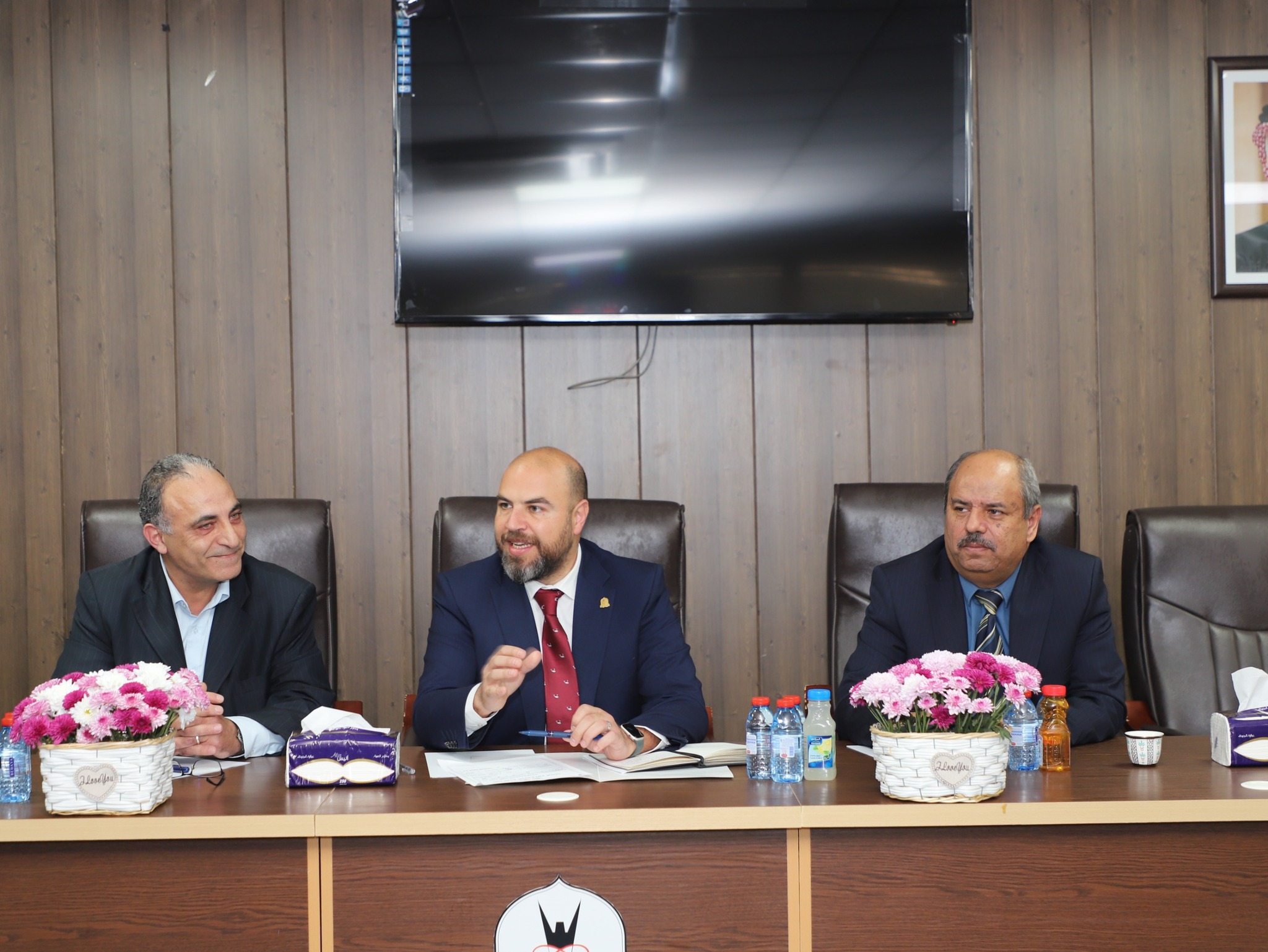 لقاء رئيس الجامعة الأستاذ الدكتور مالك الشرايري، أعضاء الهيئتين التدريسية والإدارية في كلية التربية البدنية وعلوم الرياضة